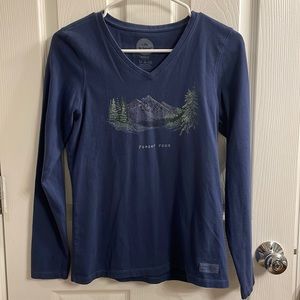 Women’s Life is Good Mountain Shirt, XS